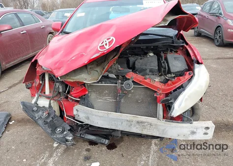 2009 Toyota Matrix S z USA, uszkodzony, nr VIN 2T1KE40E49C020235